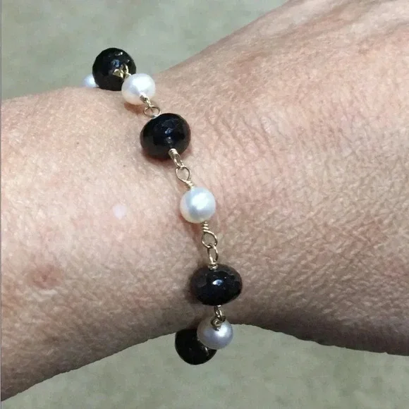 Black Spinel,Black And White,Freshwater Pearl,Minimalist Bracelet, June Birthday - Picture 2 of 3